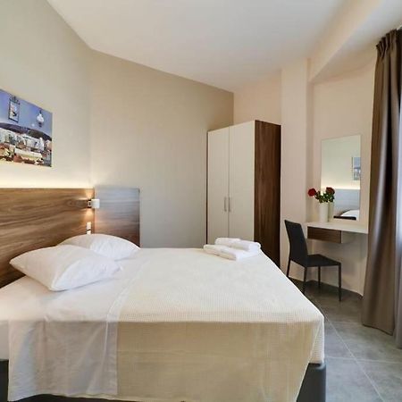 Hotel Continent Gagra Kültér fotó
