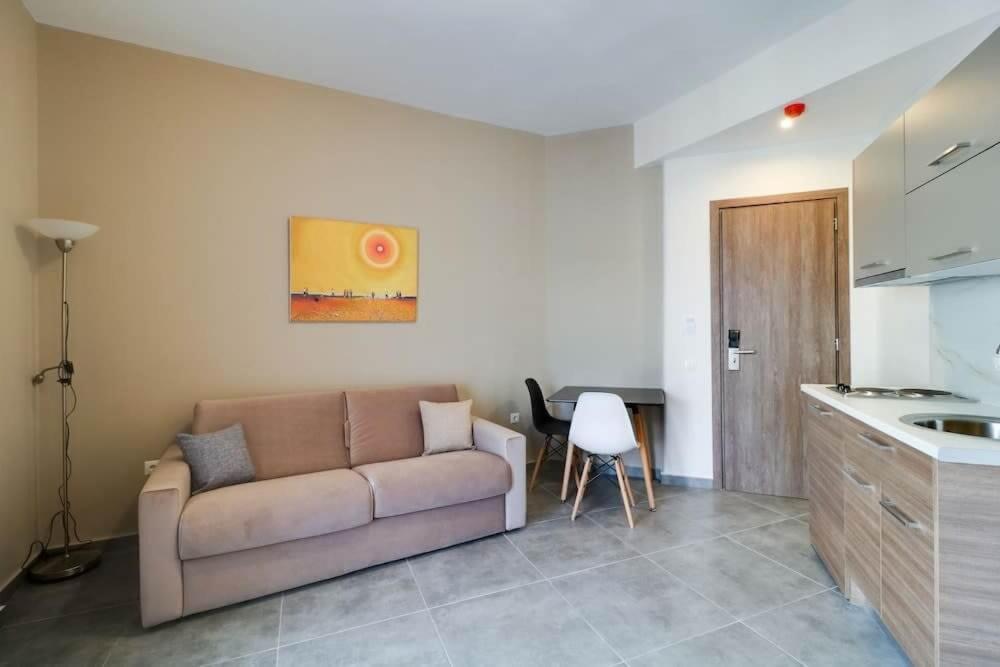 Hotel Continent Gagra Kültér fotó