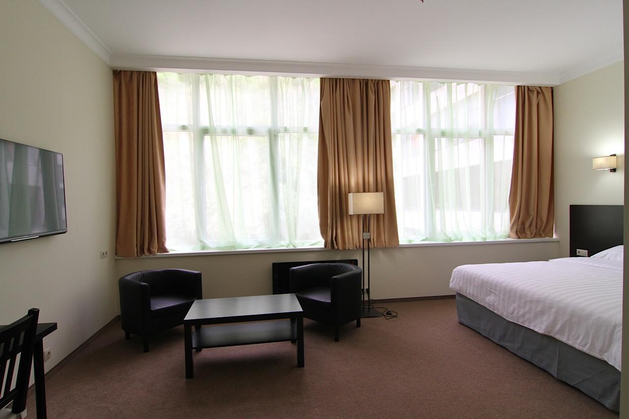 Hotel Continent Gagra Kültér fotó