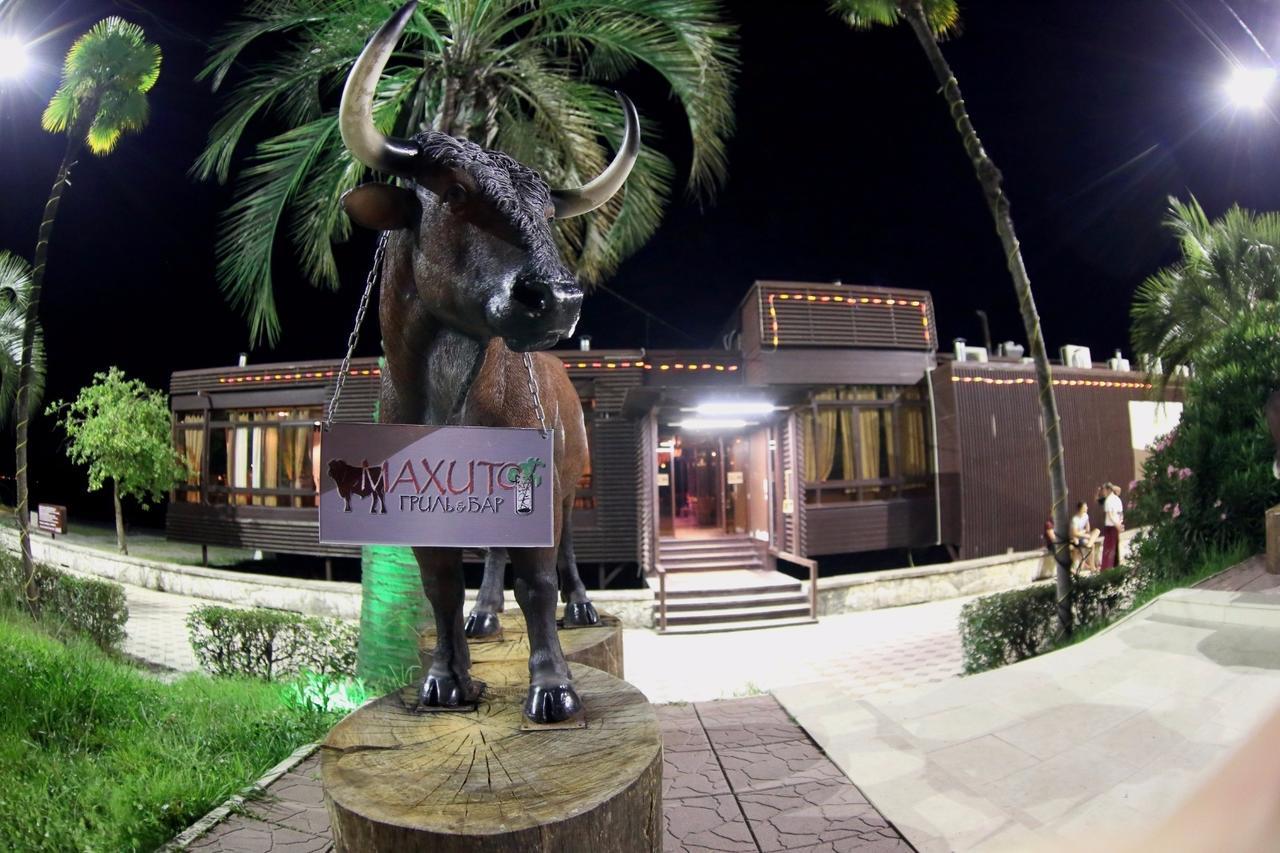 Hotel Continent Gagra Kültér fotó