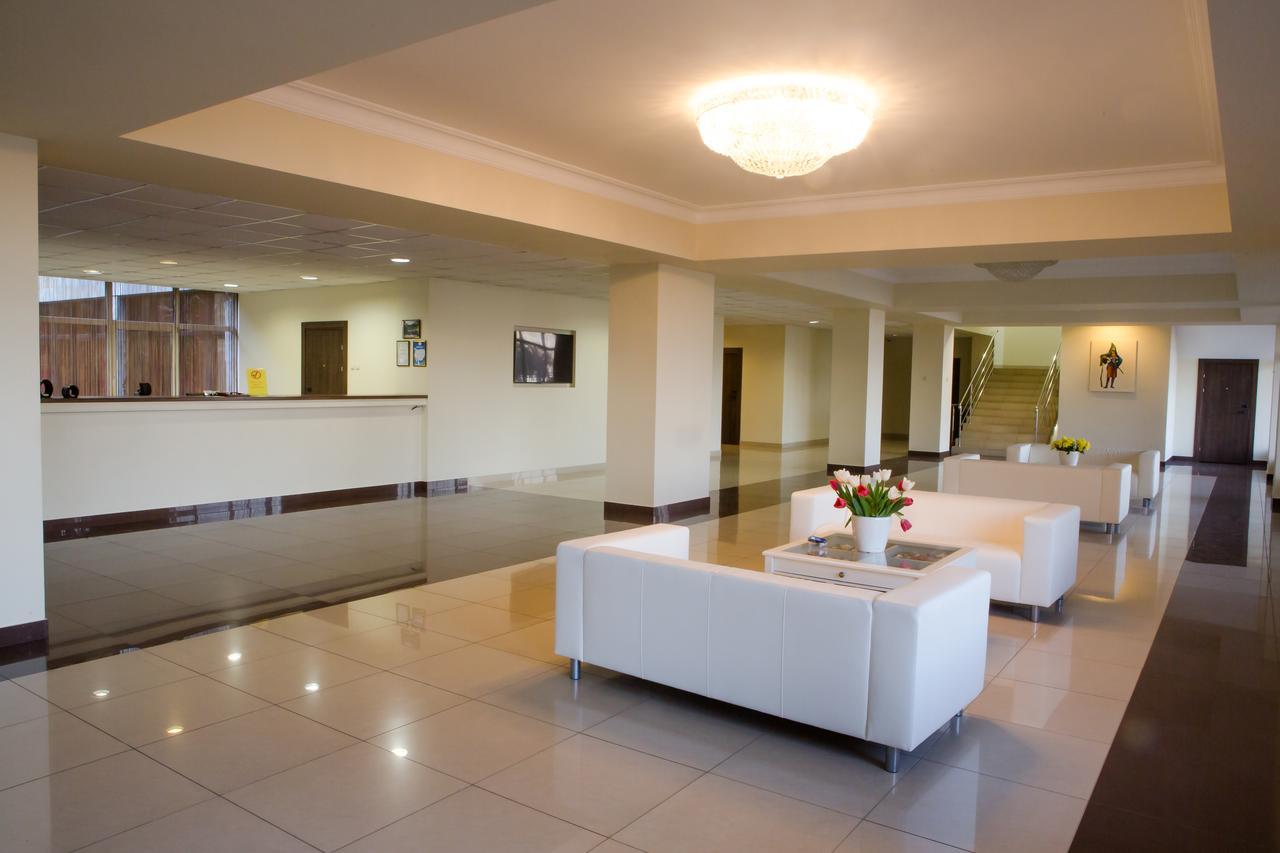 Hotel Continent Gagra Kültér fotó