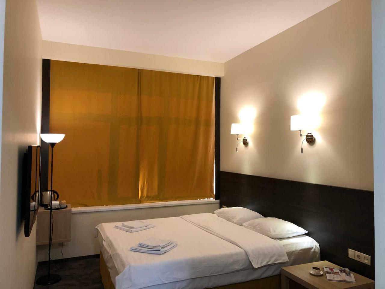 Hotel Continent Gagra Kültér fotó